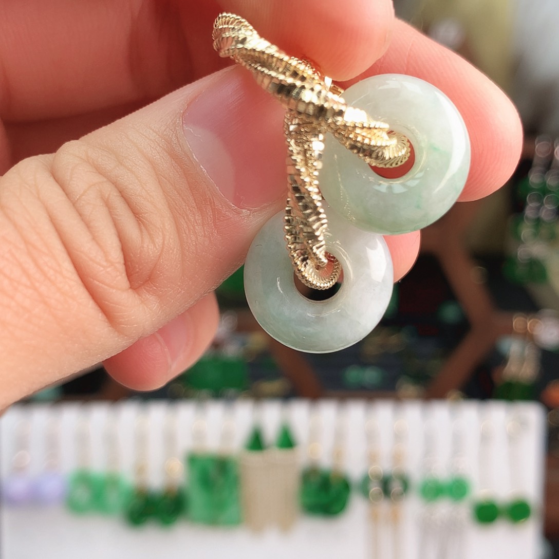 翡翠耳饰未镶嵌耳饰