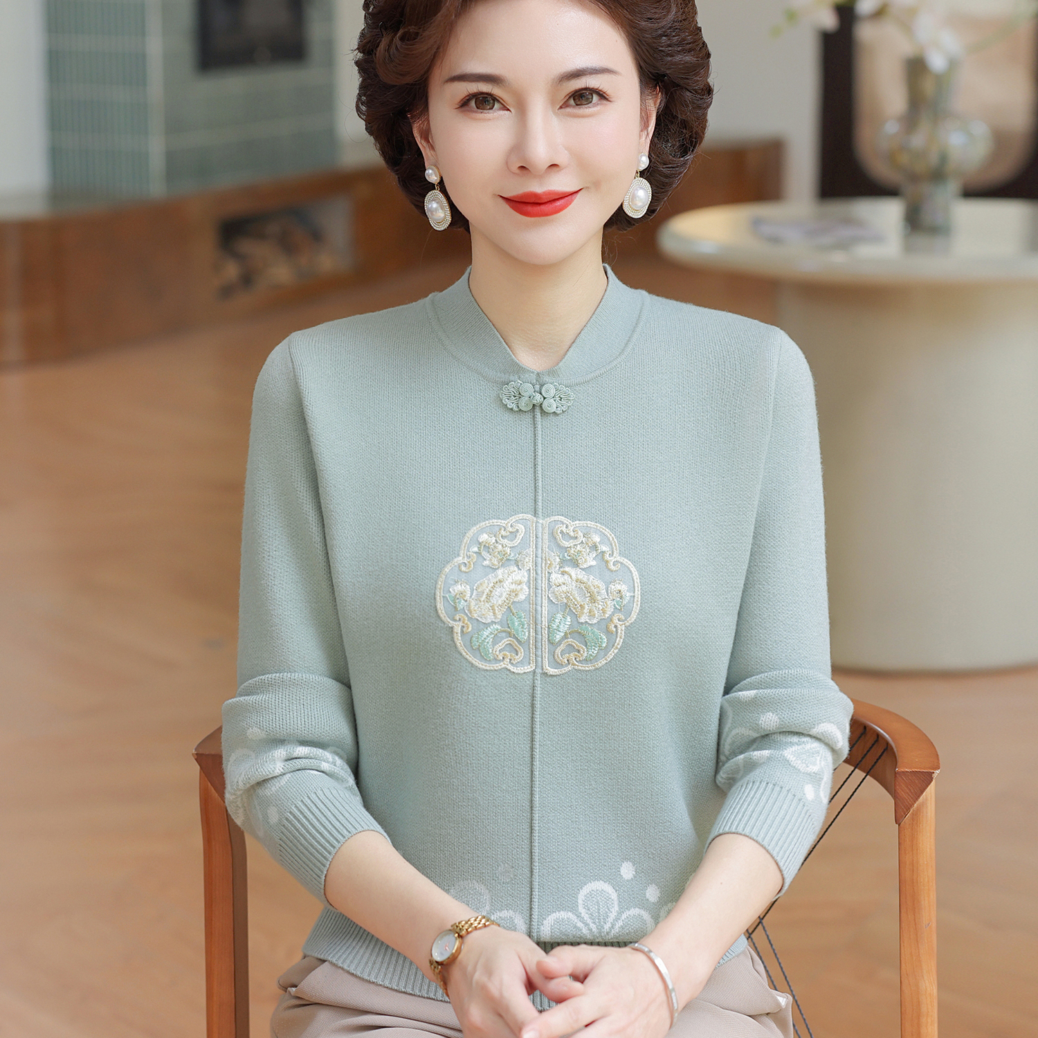 妈妈装秋装洋气打底小衫国风2025新款中老女装遮肚显瘦春秋针织衫
