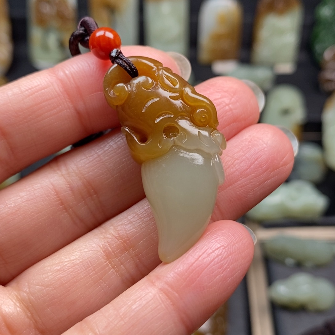 和田玉挂件未镶嵌奎****室