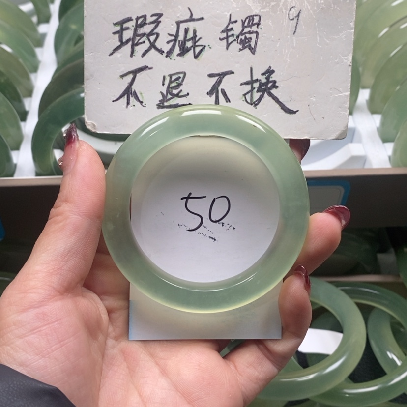【闪购商品】蛇纹石玉手镯未镶嵌