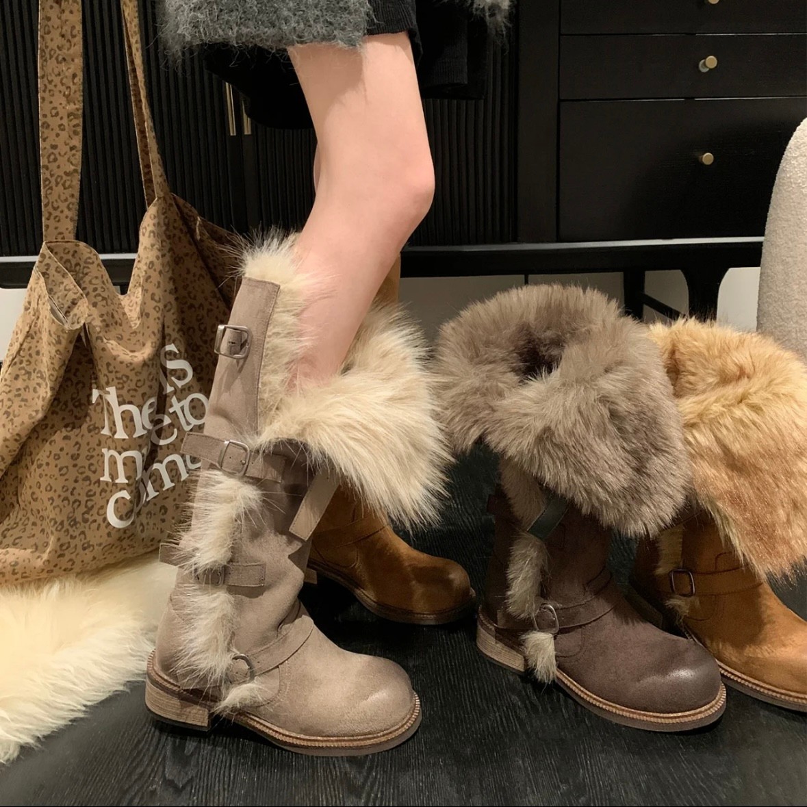 乌托邦时髦百搭2025冬季新款俄式高筒帕扣厚绒时尚百搭保暖雪地靴
