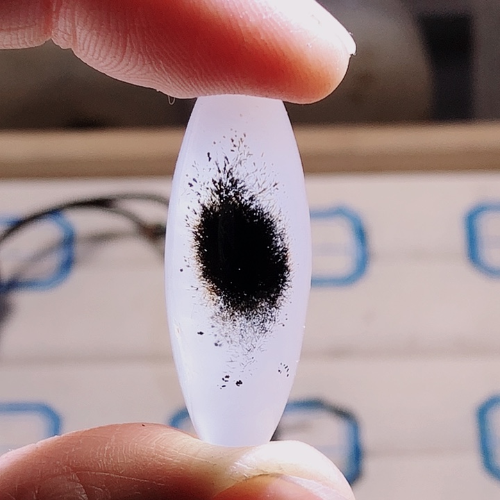 合金颈饰玛瑙/玉髓