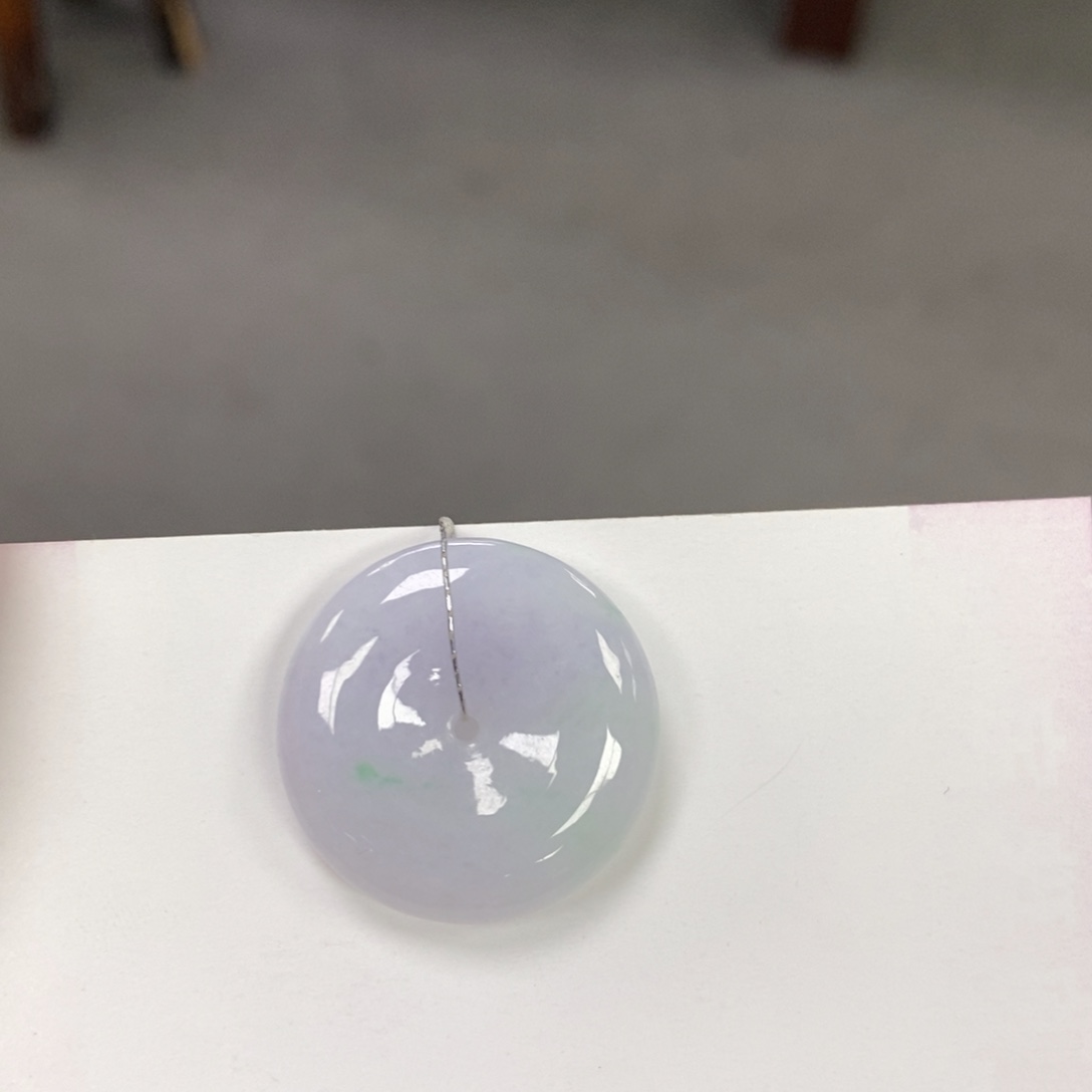 翡翠颈饰未镶嵌平安扣