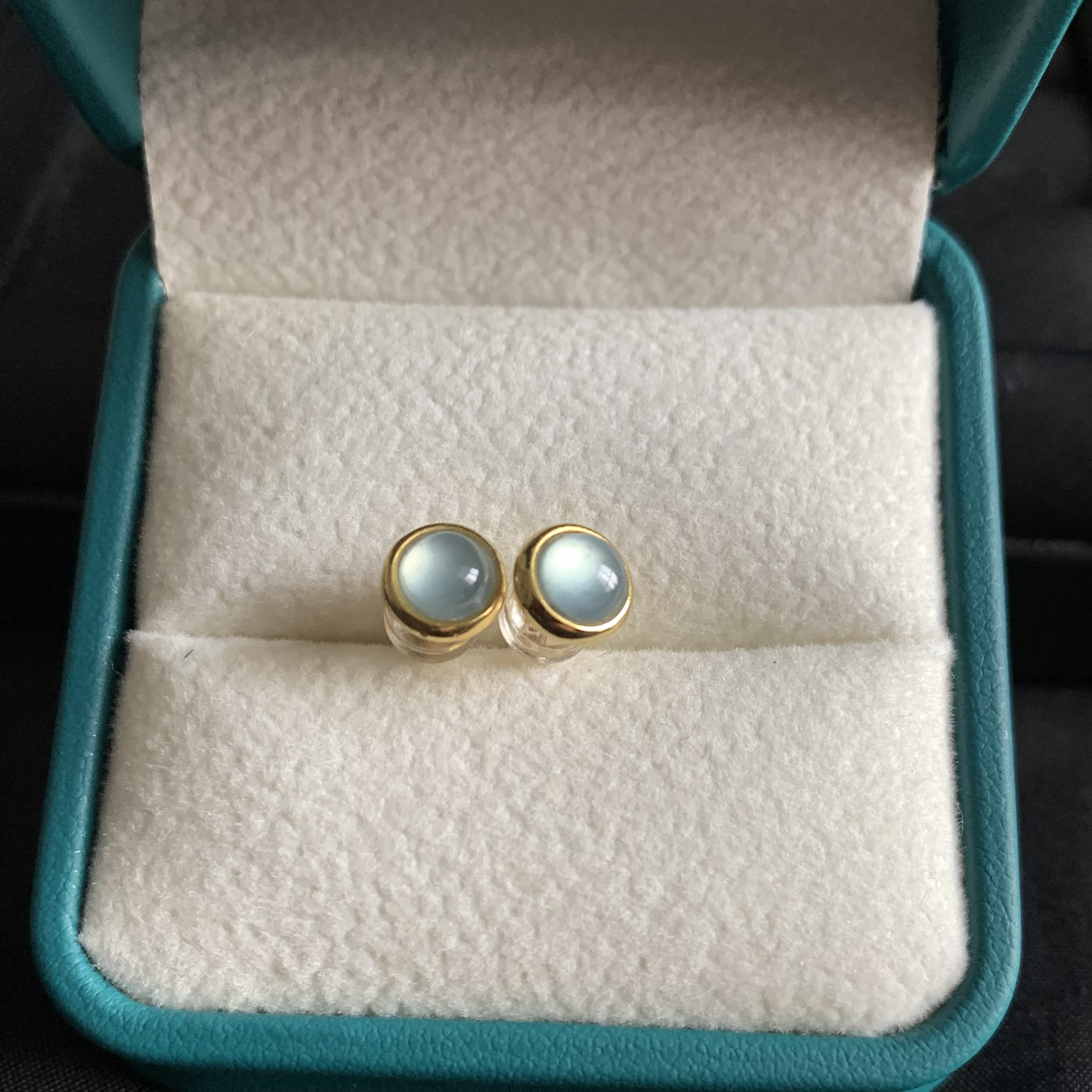 天然翡翠A货925银镶嵌耳钉