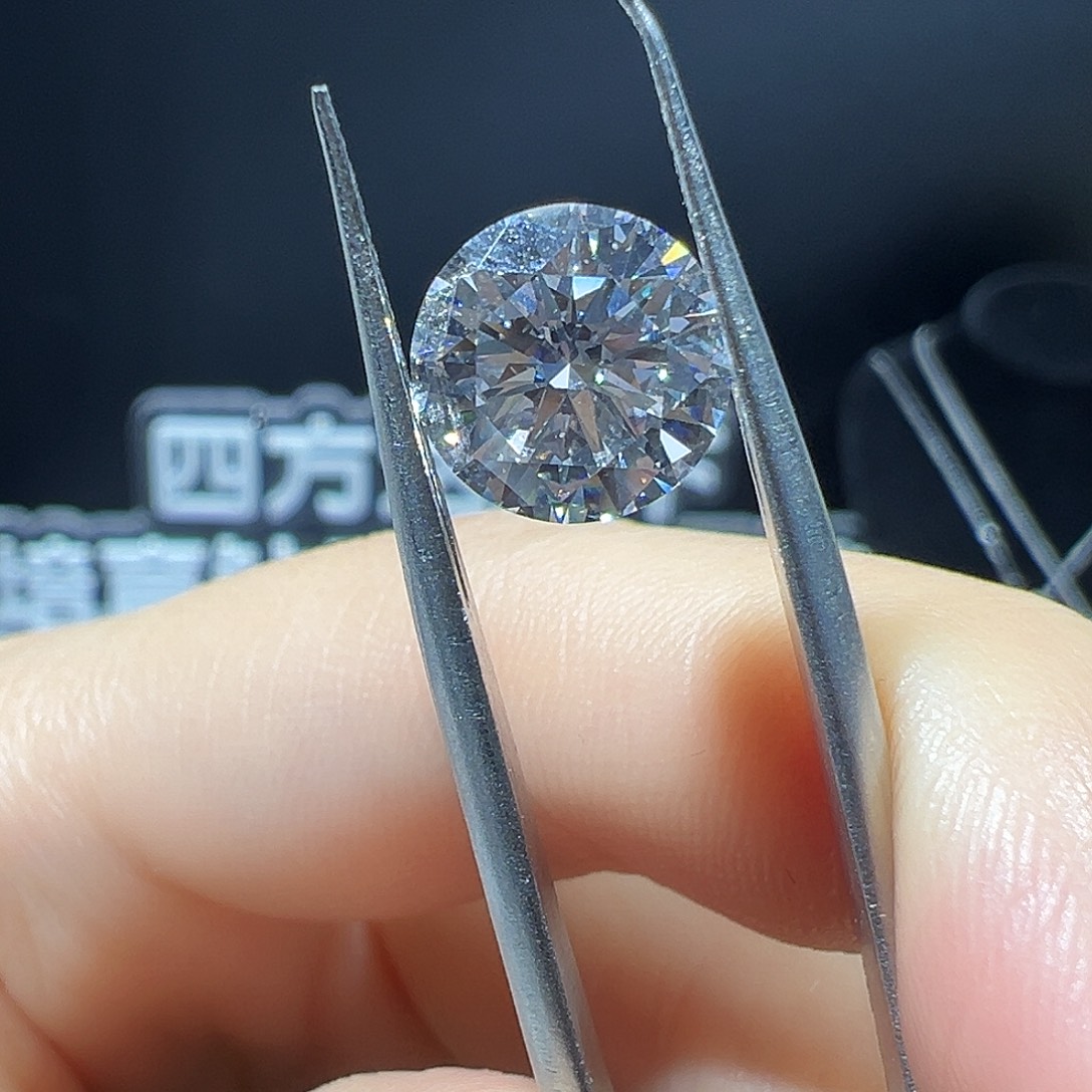 合成钻石裸石3.18ct圆白散货