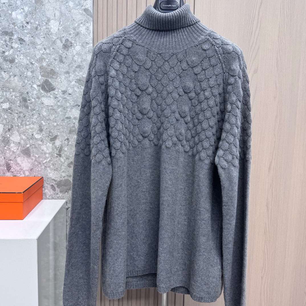 未使用 EMPORIO ARMANI/安普里奥·阿玛尼 135337 羊毛高领针织衫