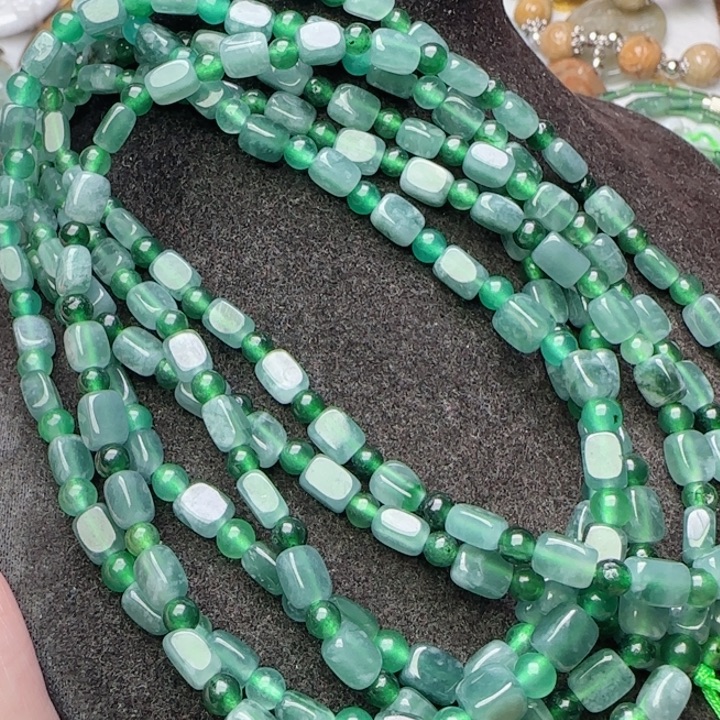 翡翠未镶嵌颈饰天然A货多样性发一条