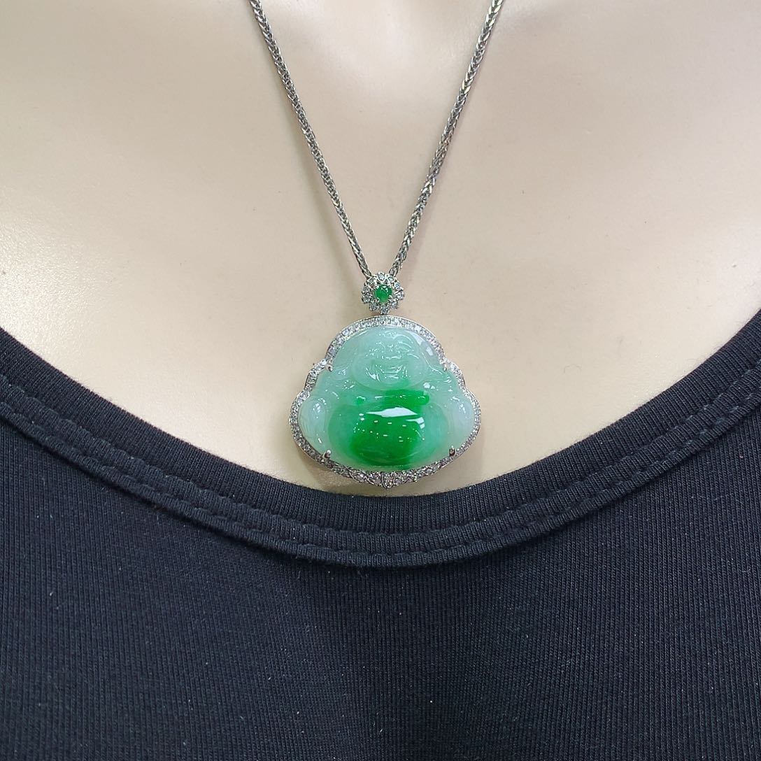 翡翠18K金镶嵌颈饰佛公