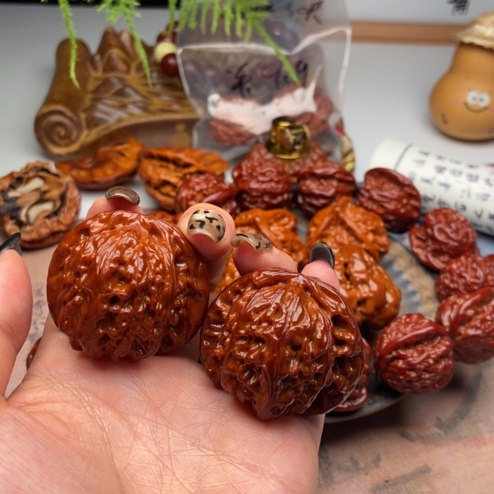 晋***道文玩核桃吊坠白狮子白狮子白狮子