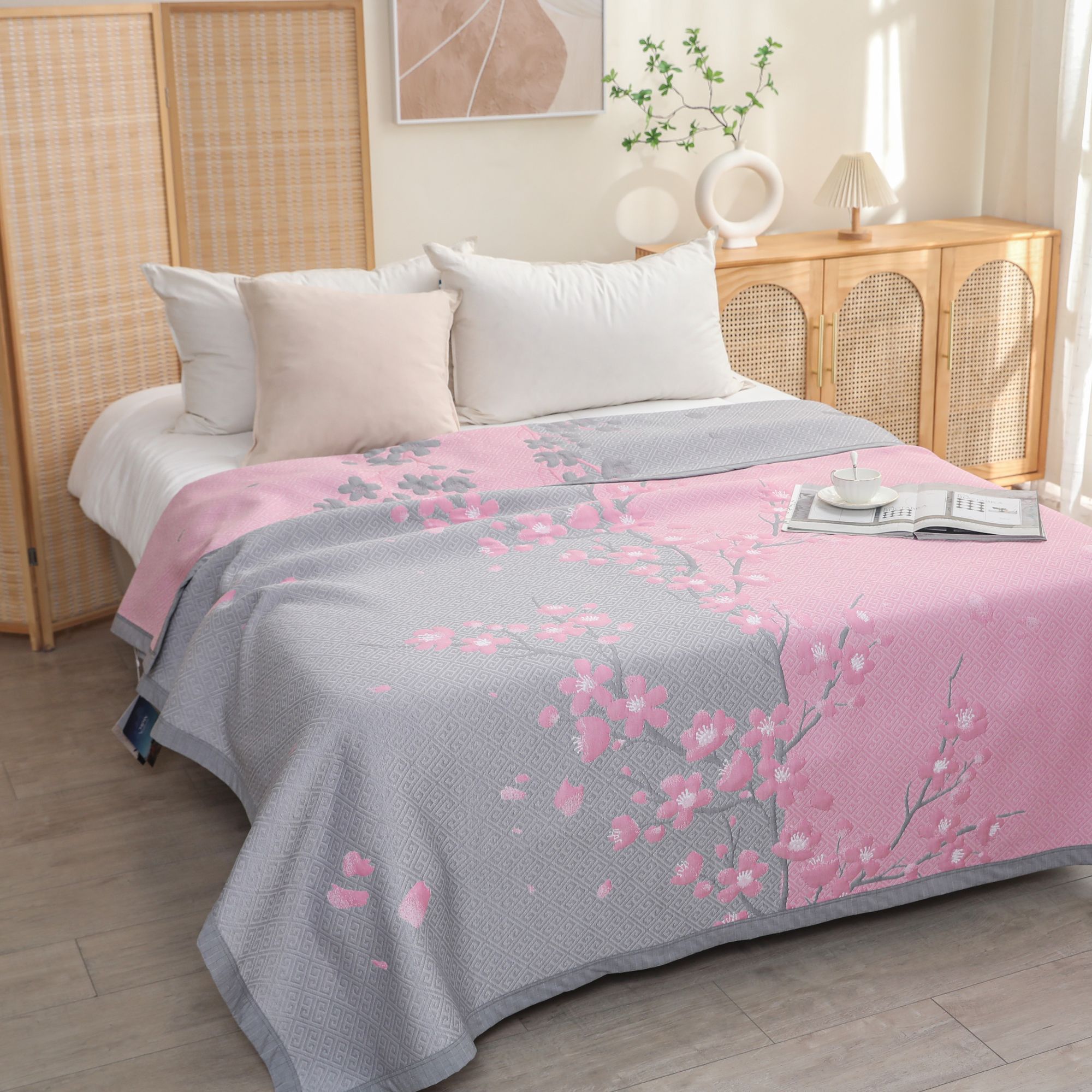 【情丝幻梦】200*230简约款宽边重工艺多功能床盖