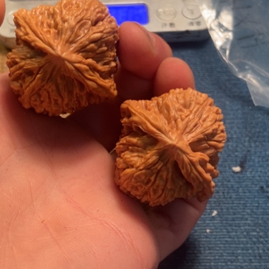 吊坠桃核全品南疆40