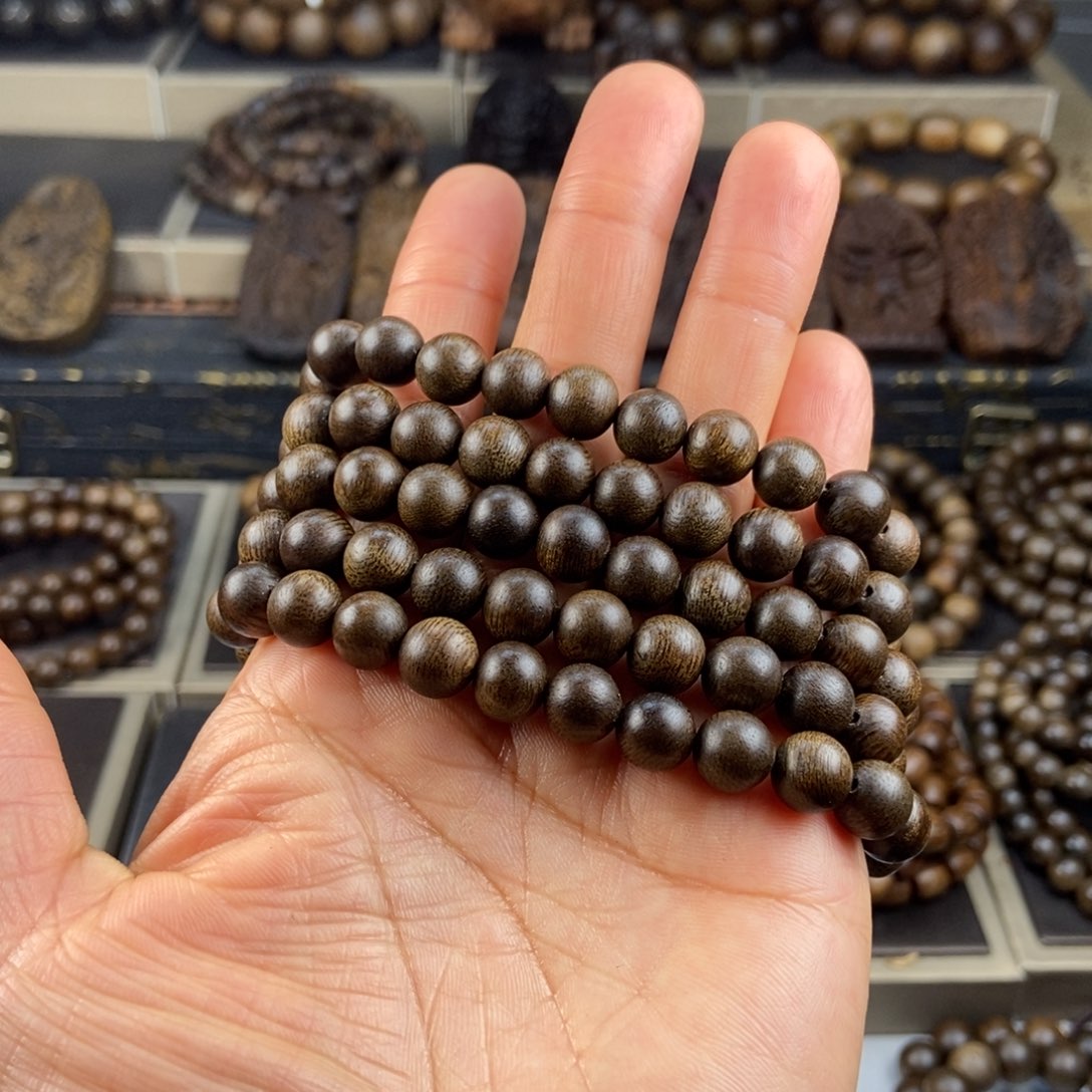 沉香手串诺*海南莺歌绿棋楠