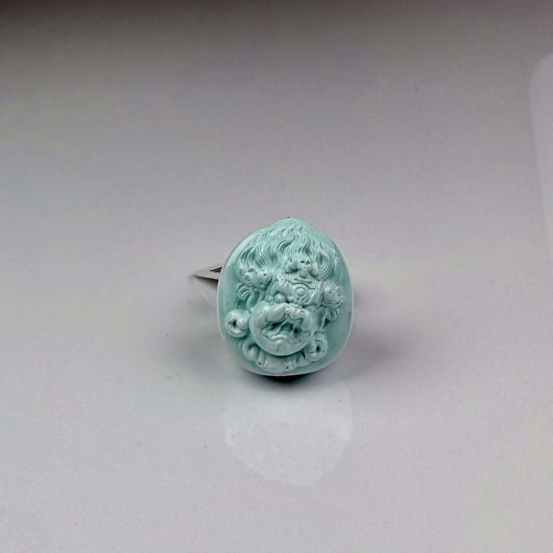 天然原矿绿松石高瓷大黑天吊坠背云