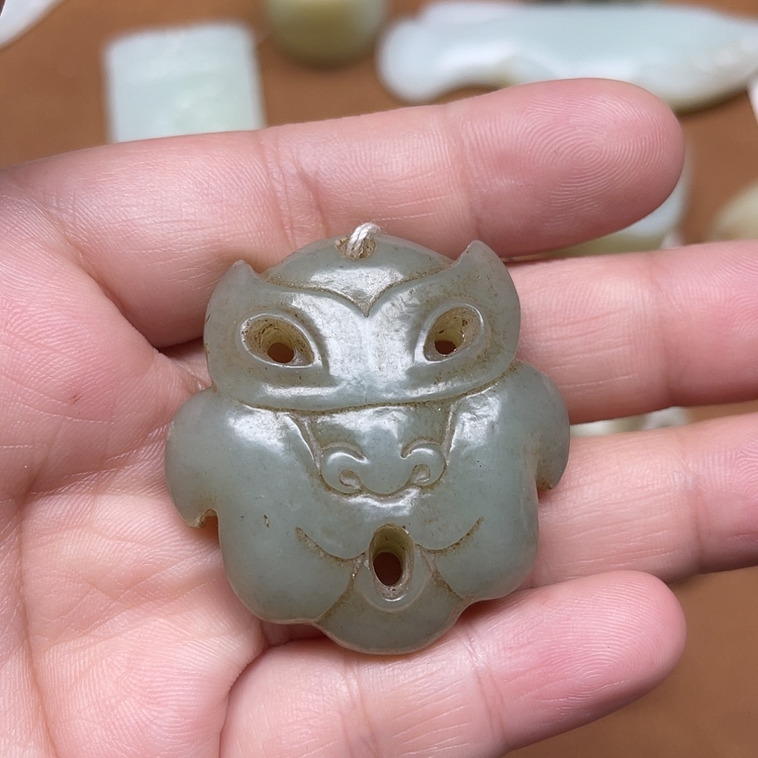 和田玉未镶嵌挂件