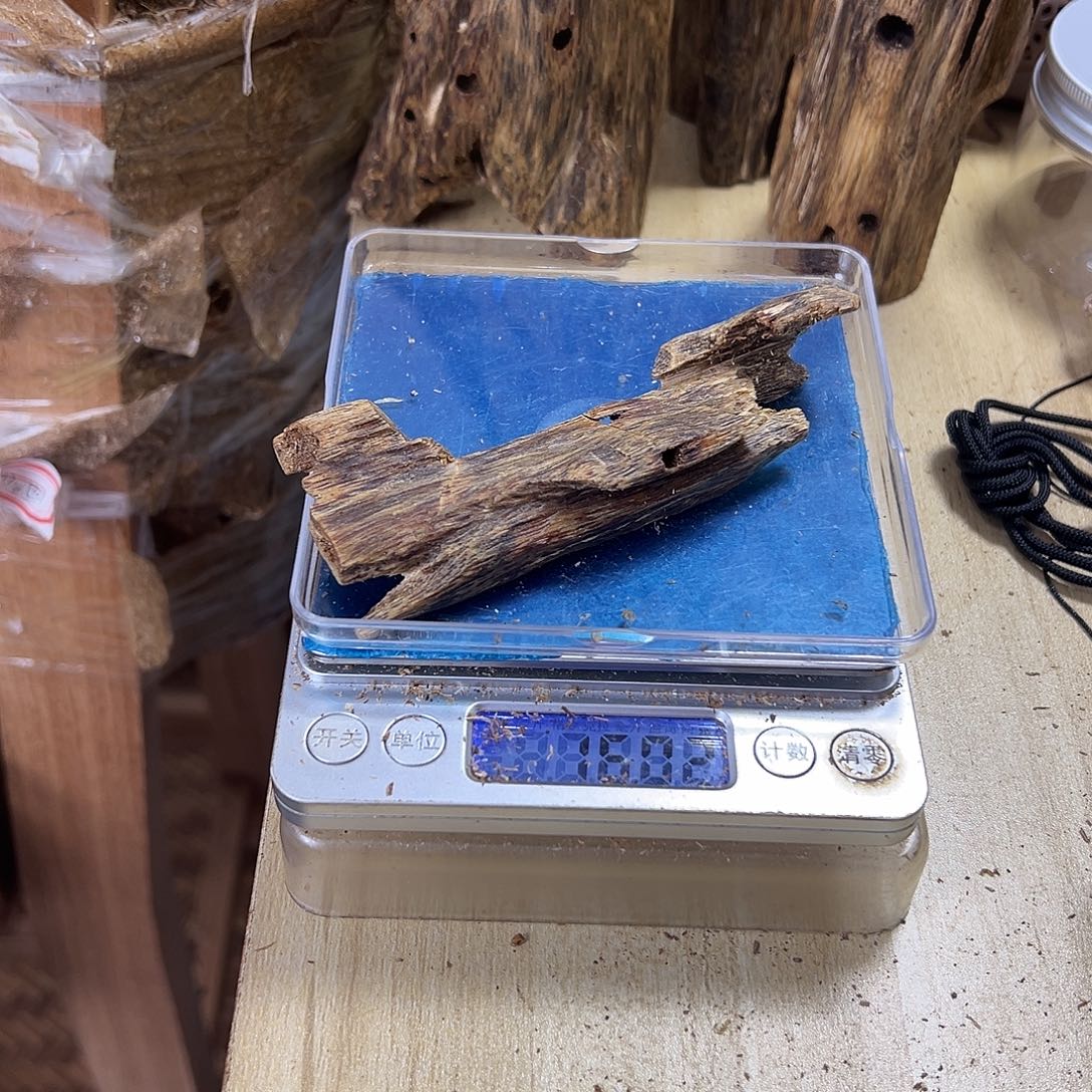香料绿奇楠虫漏16克陆河