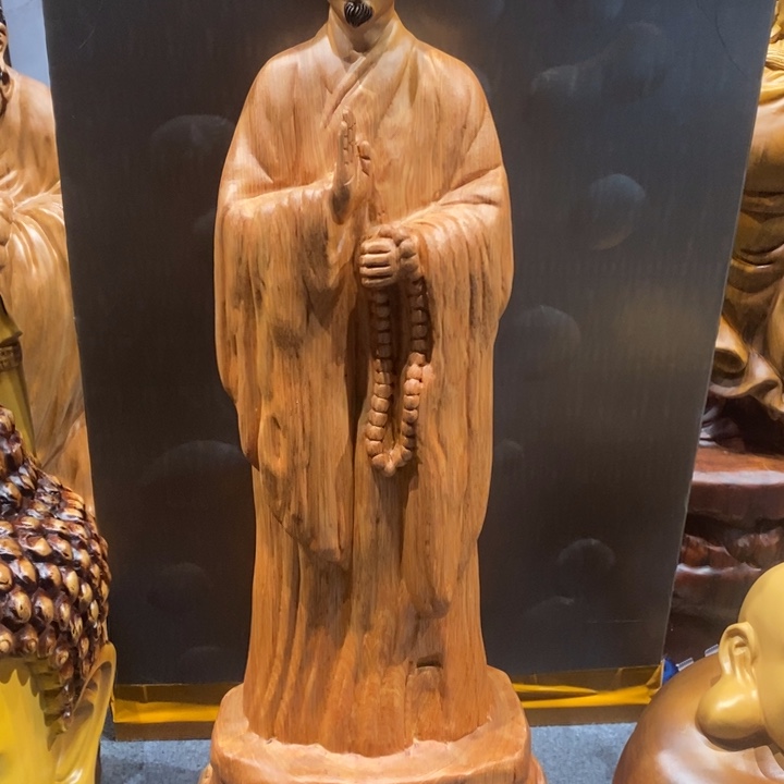 花梨木类成***恼花梨木木雕