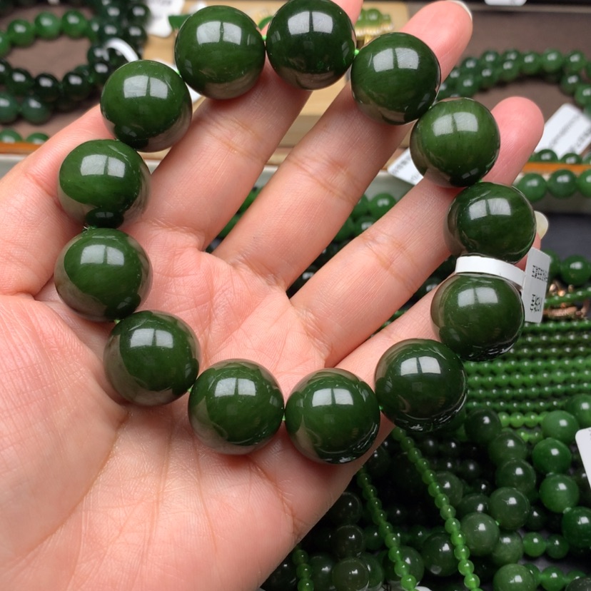 【闪购商品】未镶嵌手链和田玉（碧玉）老****张