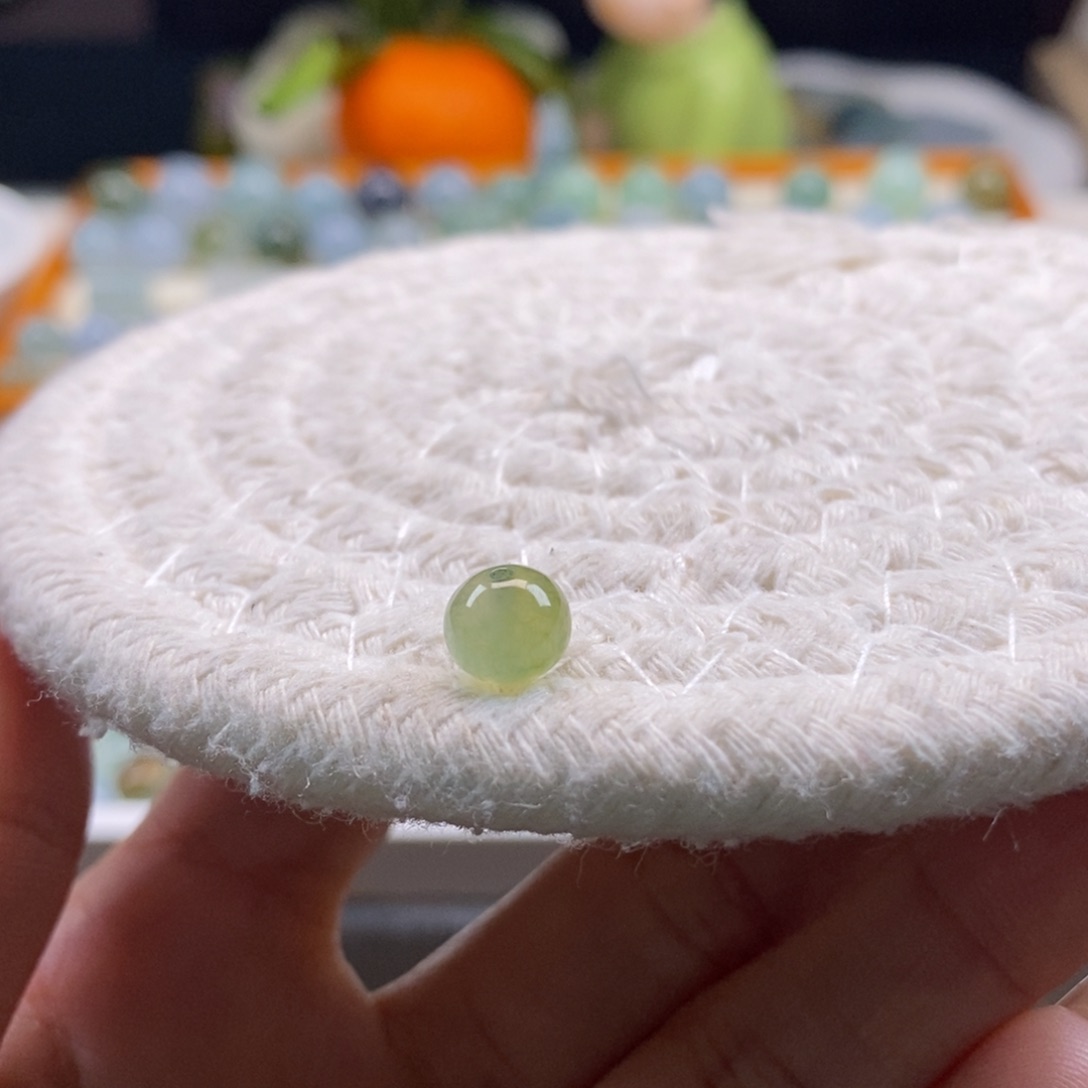 翡翠散珠天然翡翠冰黄鼓珠7.2×6.3