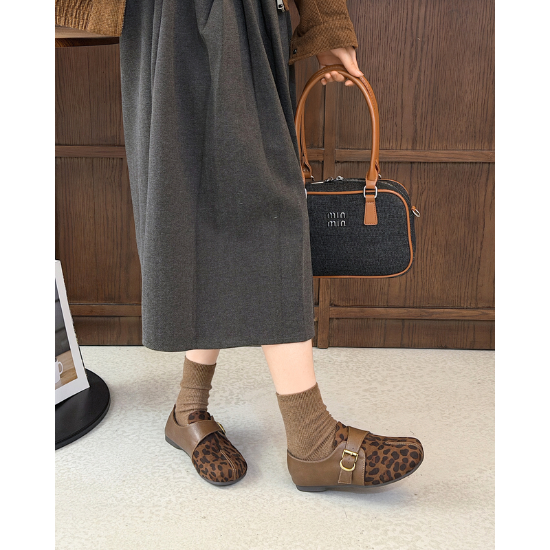 包头磨砂方扣防滑拼色单鞋复古皮鞋圆头女鞋9280-Y