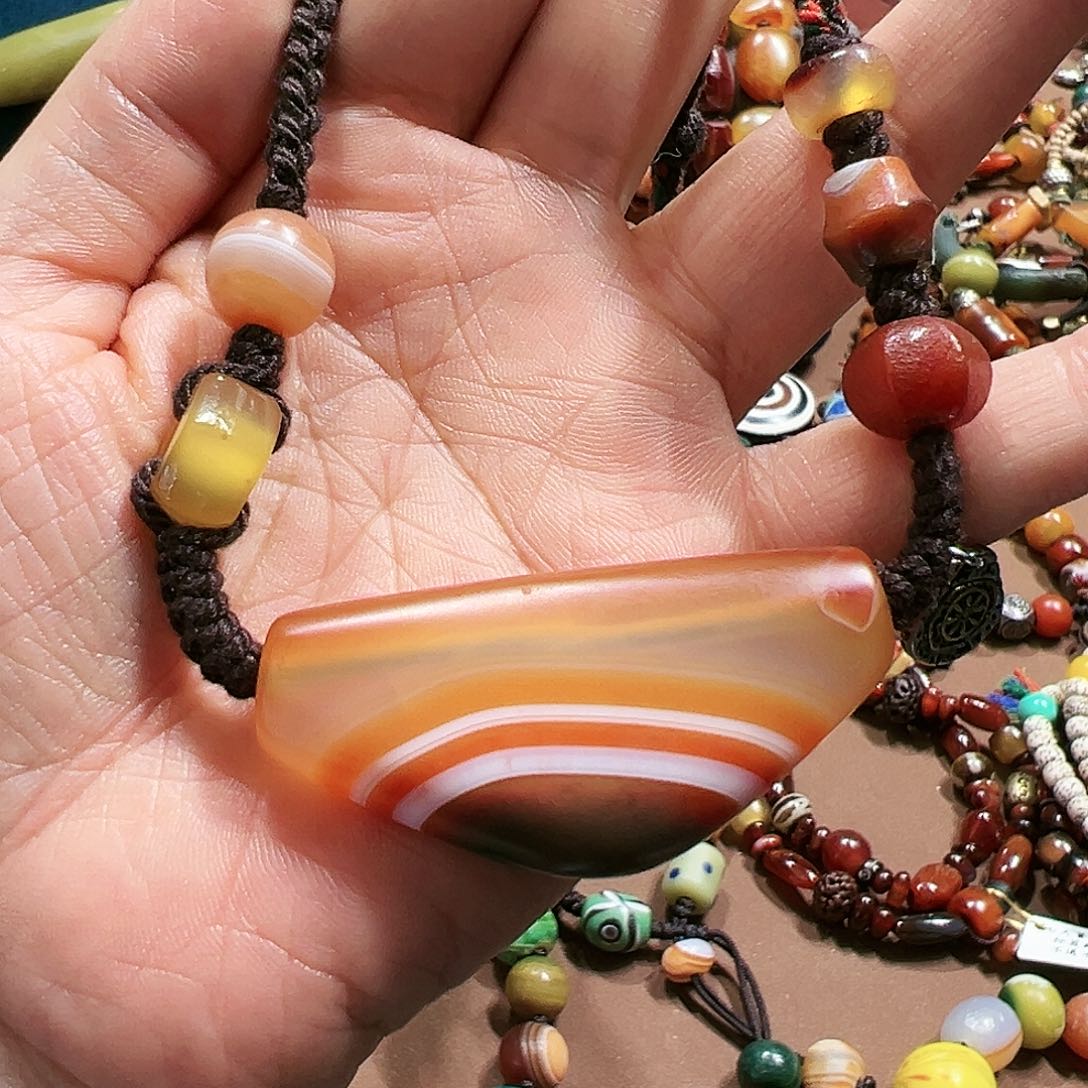 玛瑙/玉髓颈饰未镶嵌