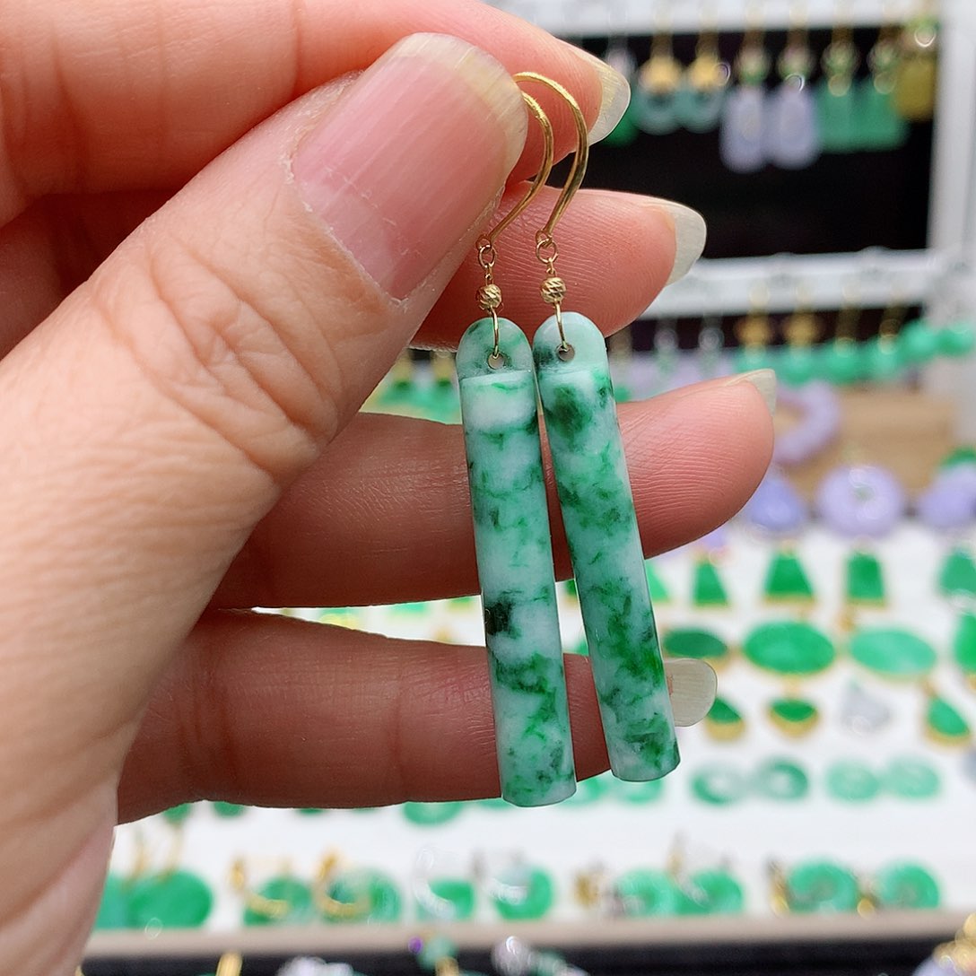 翡翠耳饰18K金镶嵌的