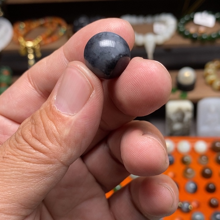 柒***哥和田玉未镶嵌手链