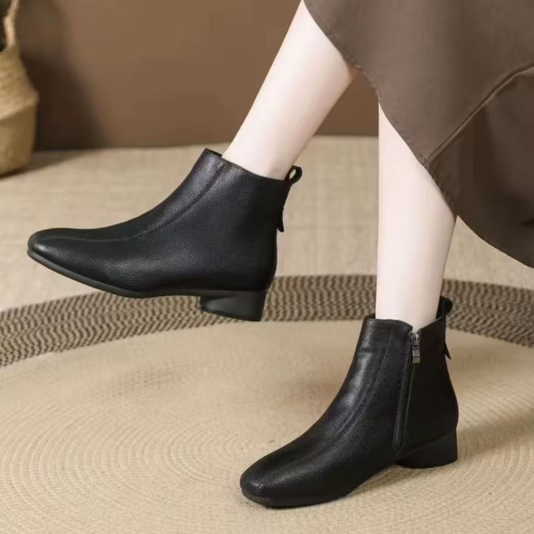 复古气质瘦瘦靴女新款秋冬粗跟裸靴洋气百搭短靴9732