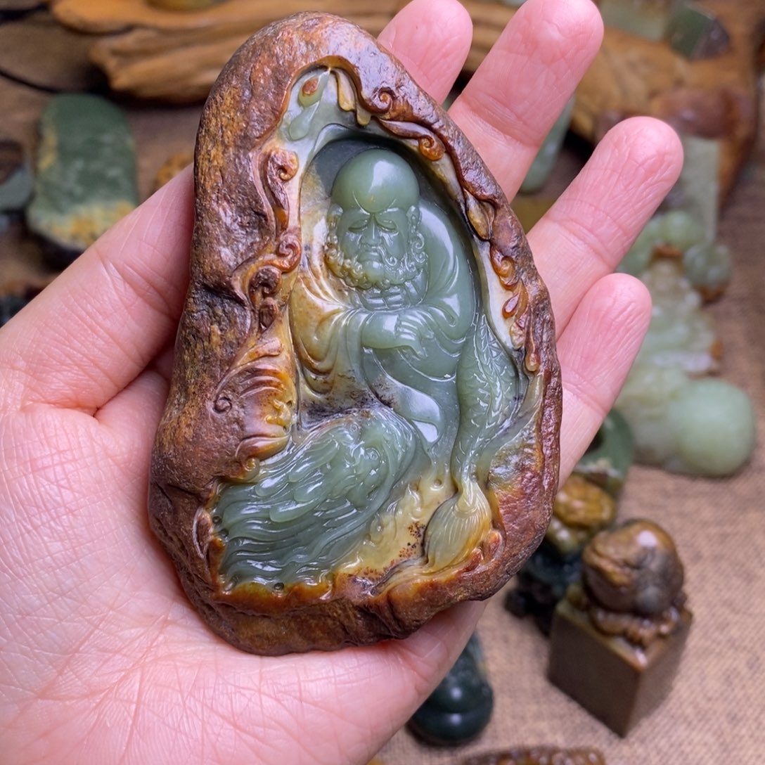 听***洪岫岩河磨玉（透闪石质玉）未镶嵌把件