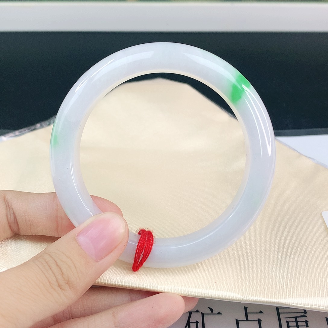 翡翠手镯未镶嵌8010正