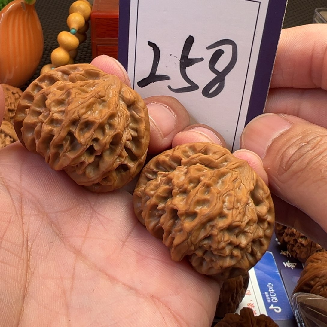 文玩核桃把件全品龙门涧40.5尺寸258号