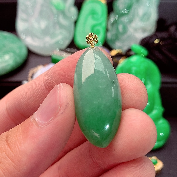 吊坠(不含链)18K金镶嵌翡翠