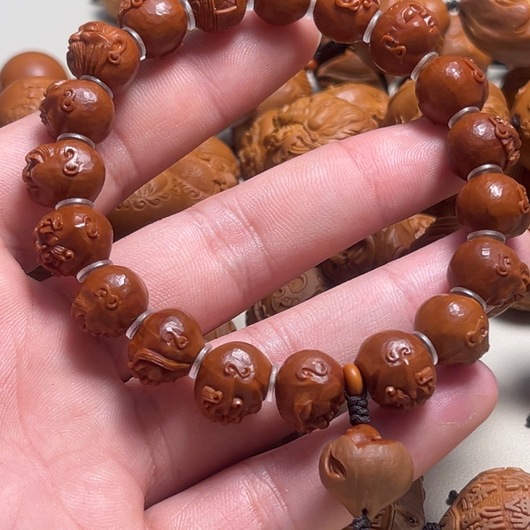 橄榄核吊坠吴*筆小籽罗汉