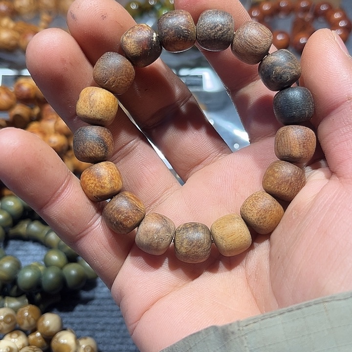 香榧木印尼贡木1213微瑕随机发