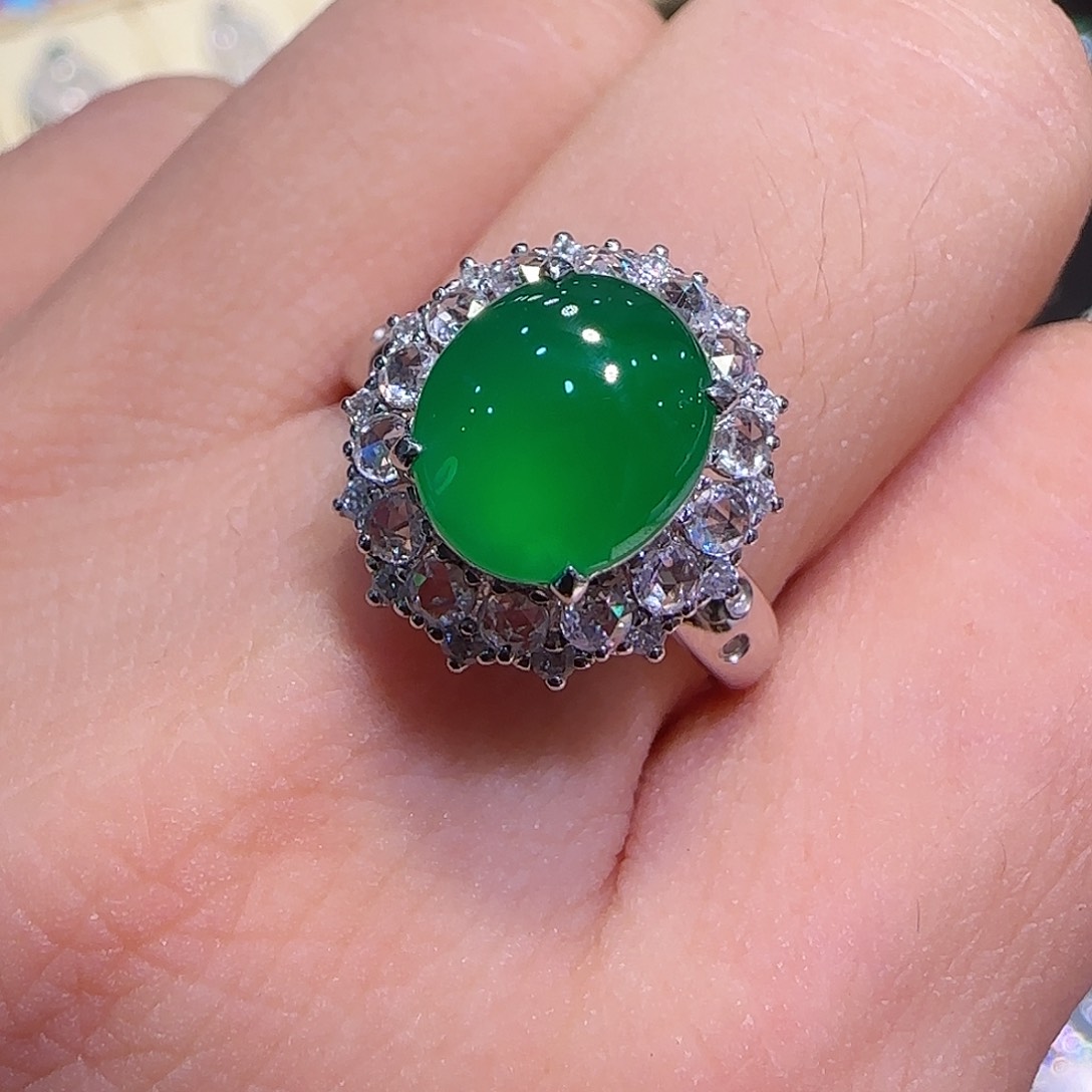 翡翠戒指18K金镶嵌大*戒指