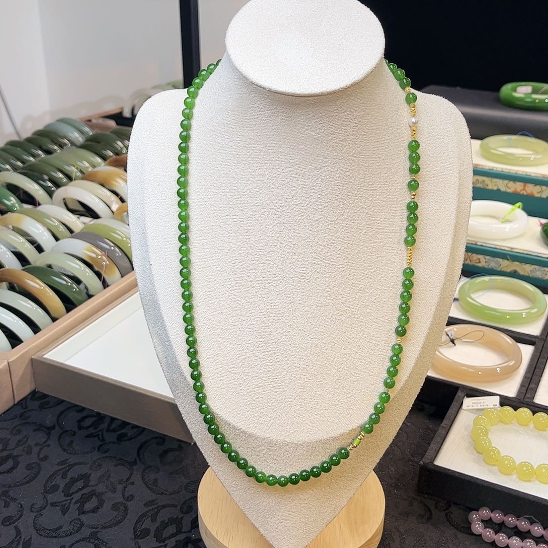 和田玉项链未镶嵌 阳绿卡6