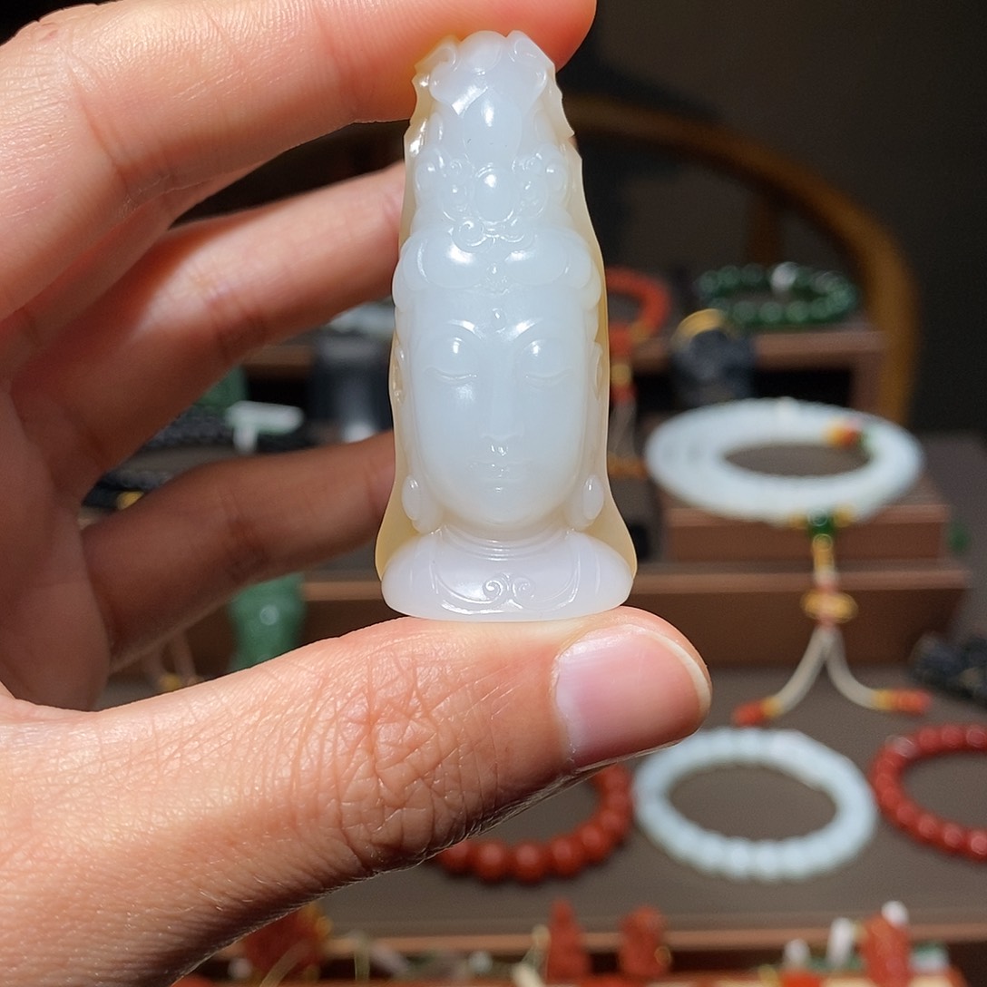 和田玉颈饰未镶嵌