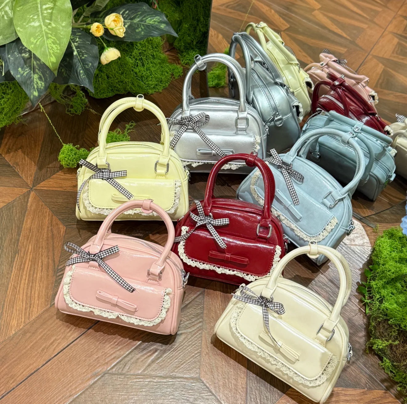 高级感洋气小包包女夏季2025新款时尚小众设计斜挎包手提保龄球包