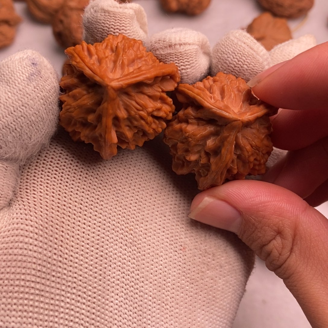 文玩核桃吊坠盘山