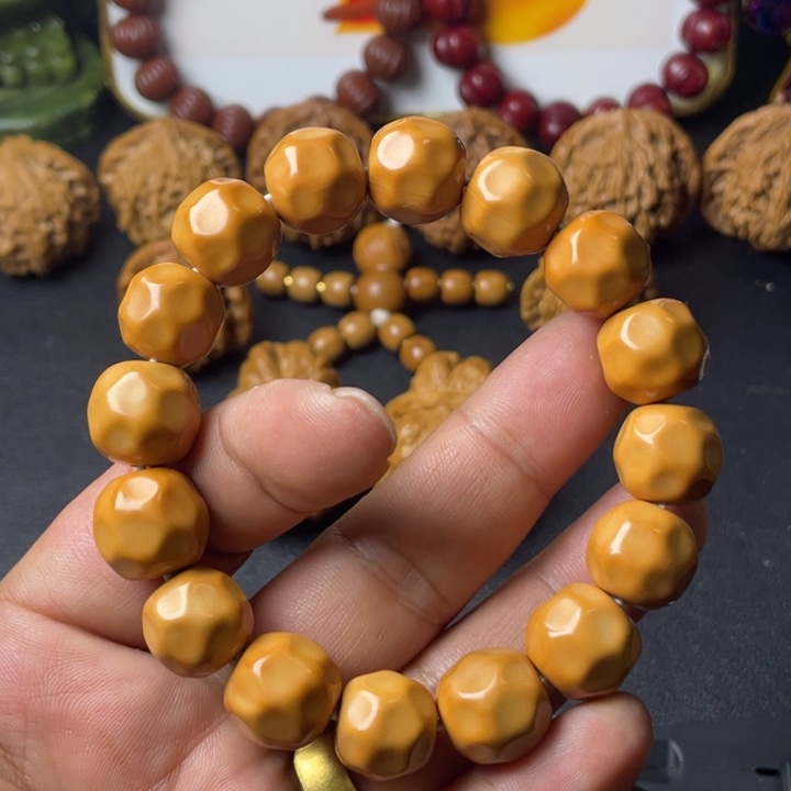 猴头核桃手串全品无相大奶酪