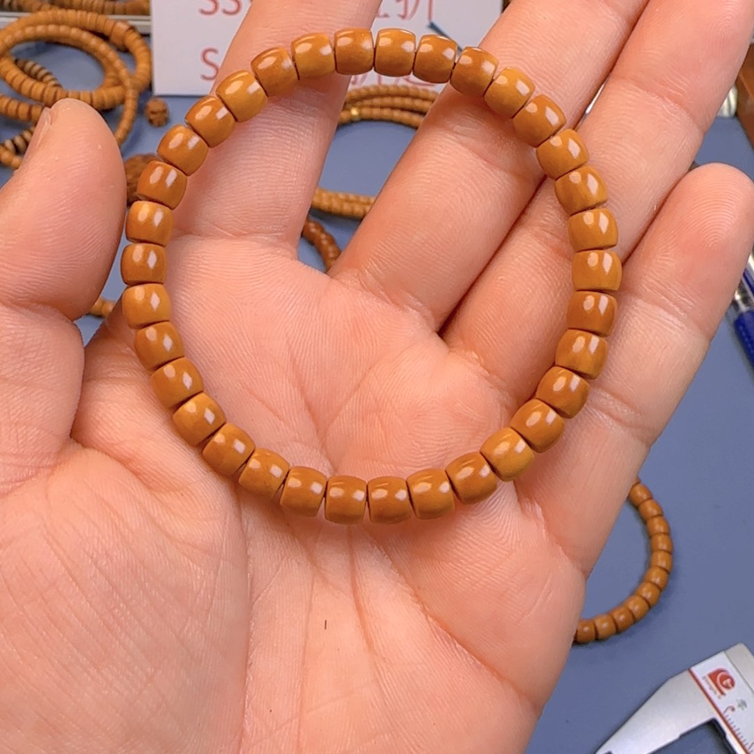 橄榄核手串核尖直切尺寸6.7微变色无白特价