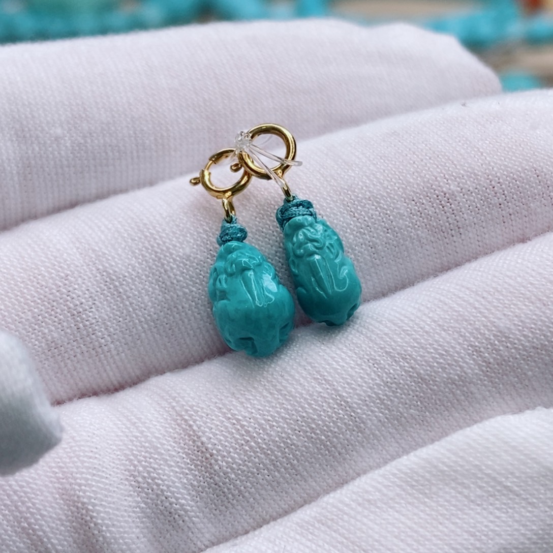 绿松石未镶嵌珠宝奇石