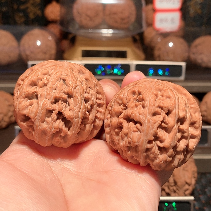 文玩核桃把件粗筋45尺