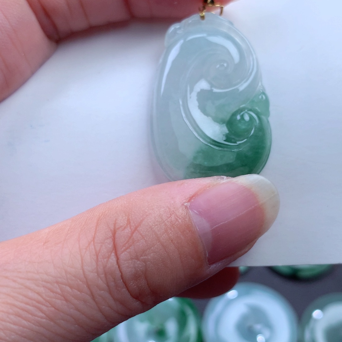 翡翠吊坠(不含链)18K金镶嵌