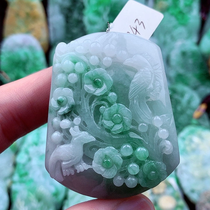 翡翠吊坠(不含链)未镶嵌