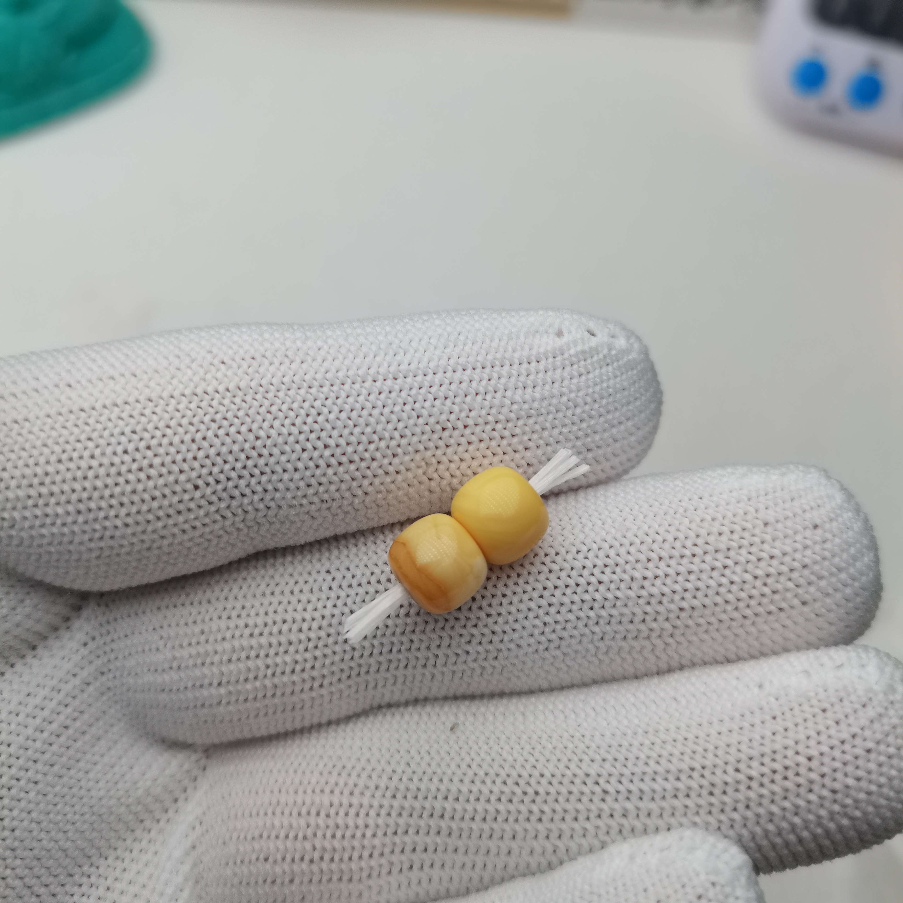 原矿精工直切氧化蜜蜡 一对微瑕尺寸8