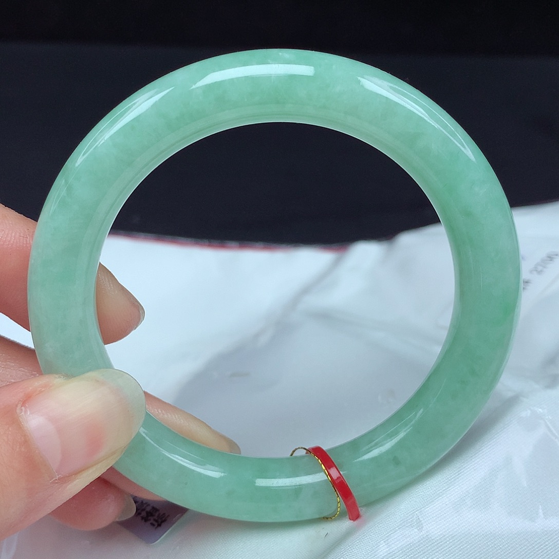 翡翠手镯未镶嵌55圆条993