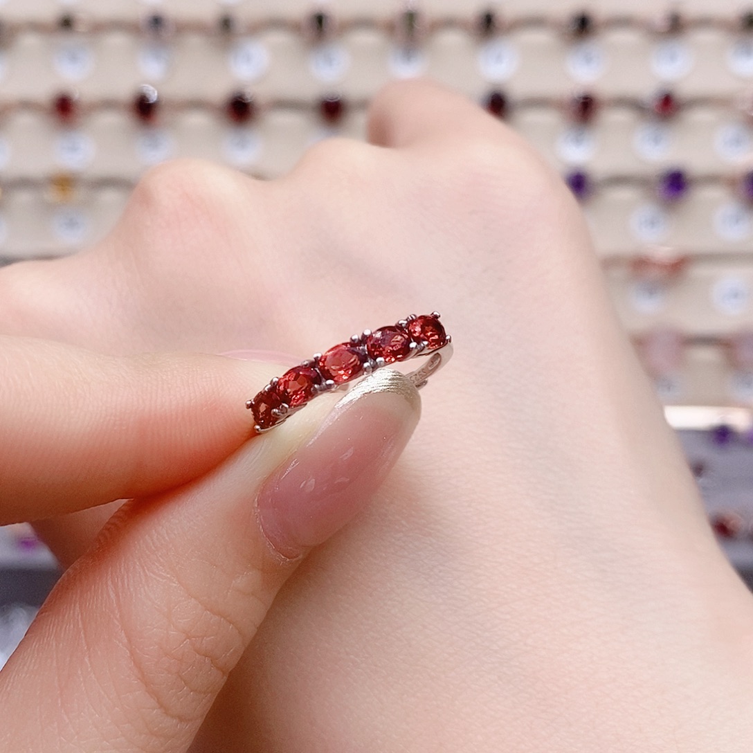 石榴石戒指银S925镶嵌戒指