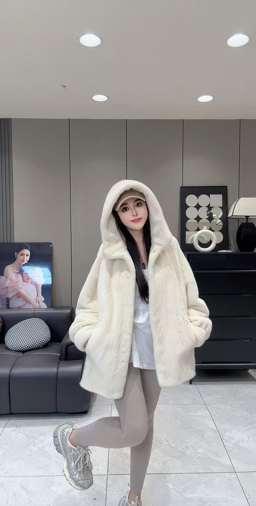 【仙诺皮草】2025时尚皮草外套25011天鹅绒短二皮草111