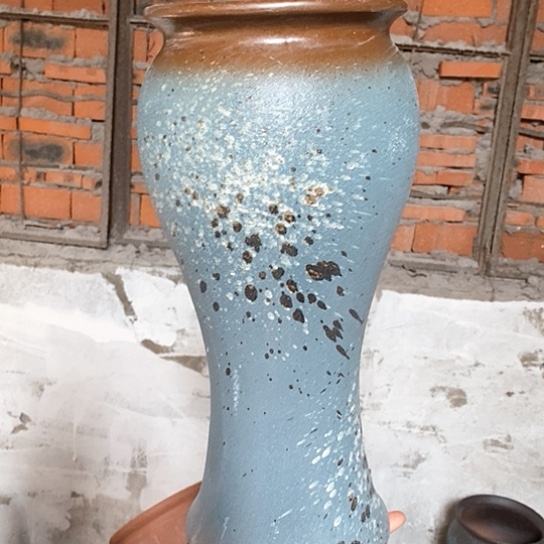 紫砂花盆口17高41，鱼尾蓝泼墨