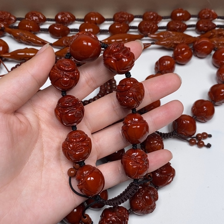 西****橄榄核雕刻工艺的发展